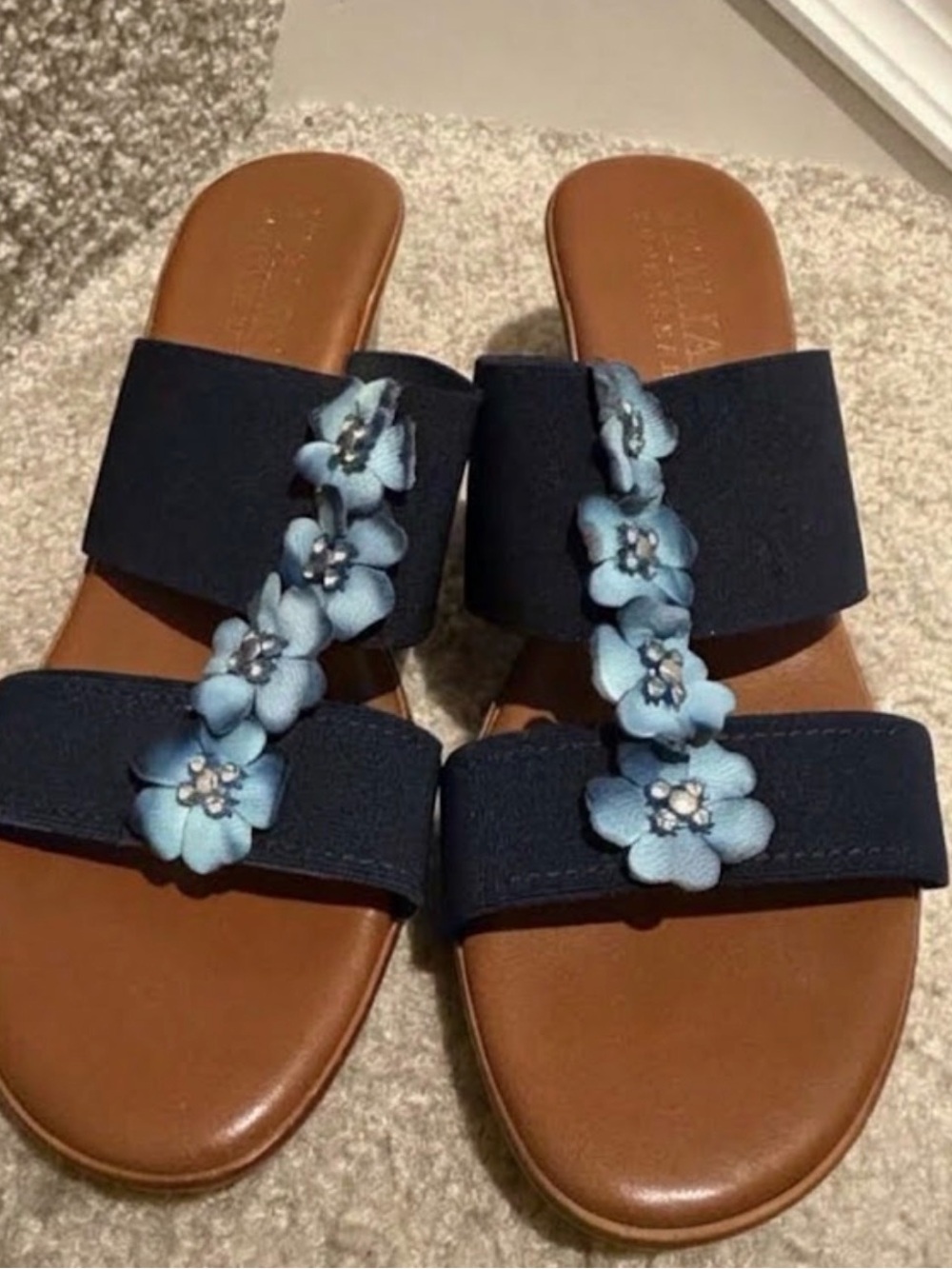 Italian Shoemaker Audrie 8.5 Navy Blue Wedge Floral Sandal Flowers Rhinestones